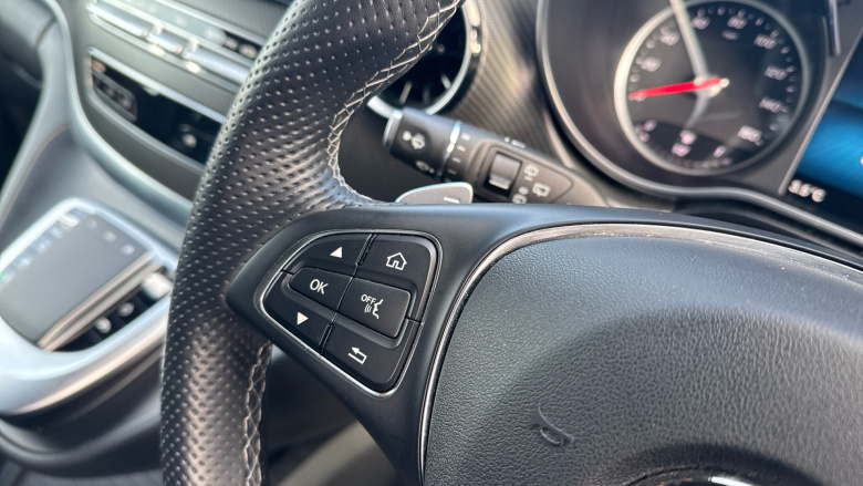 Mercedes-Benz V-Class V220 d AMG Line 5dr 9G-Tronic [Extra Long] Diesel Estate